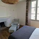 Au Pont Vieux 9 Personnes * اسباليون