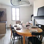 Feriehus Au Pont Vieux 9 Personnes *