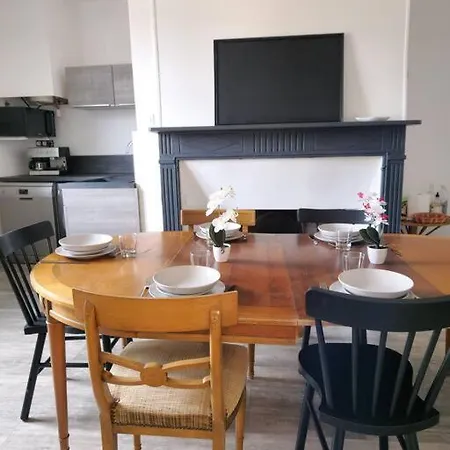 Au Pont Vieux 9 Personnes Casa de Férias Espalion