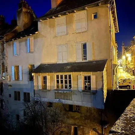 Au Pont Vieux 9 Personnes Espalion