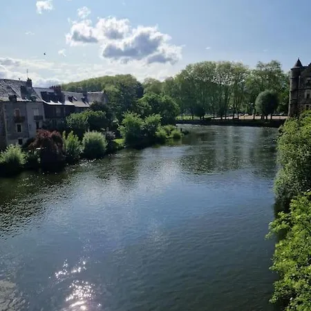 Au Pont Vieux 9 Personnes