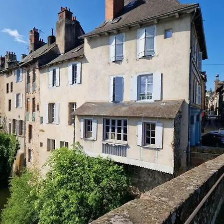 Au Pont Vieux 9 Personnes