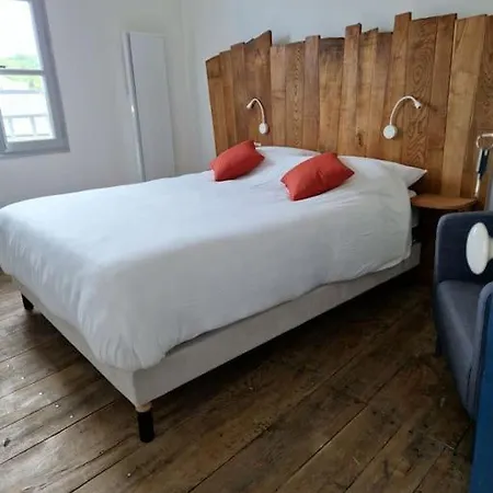 Au Pont Vieux 9 Personnes