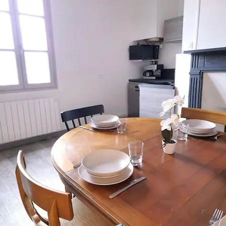 Nyaraló Au Pont Vieux 9 Personnes Espalion