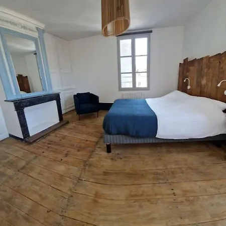 Au Pont Vieux 9 Personnes