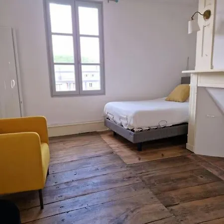 Au Pont Vieux 9 Personnes