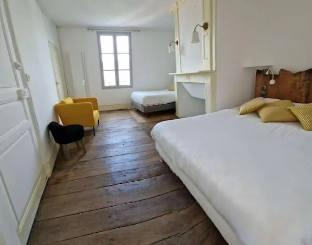 Casa de Férias Au Pont Vieux 9 Personnes Espalion