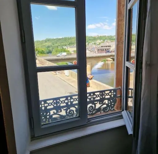 Au Pont Vieux 9 Personnes