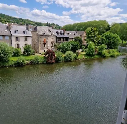 Casa de Férias Au Pont Vieux 9 Personnes
